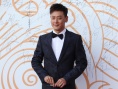 邱心志西裝英俊帥氣 “英俊小生”男人味十足