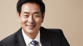 濮存昕不打算拍摄公益电影 一心当好话剧演员