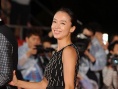 全度妍攜金南佶亮相紅毯 黑色復古長裙優(yōu)雅樸素