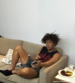 鄧超換新發(fā)型自稱16歲 網(wǎng)友調侃：是西瓜太郎