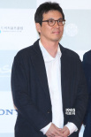 釜山电影节闭幕冷清 汤唯老公金泰勇独自撑场