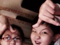 孫楠妻子罕見曬一雙兒女扮酷照 兒子像極爸爸