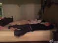 张庭晒老公熟睡照秀恩爱 豪宅布置内景意外曝光