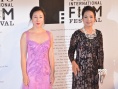 呂麗萍為吳天明作品回顧展助陣 吳妍妍粉裙優(yōu)雅