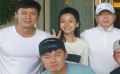 冯小刚晒与跑男团合影 Angelababy素颜太惊悚