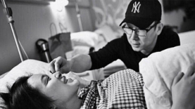 陆川晒长图纪念儿子诞生 “小葫芦”侧脸首曝光