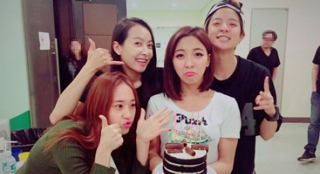 f(x)正规4辑横扫中韩音源榜单 MV暗喻5人变4人