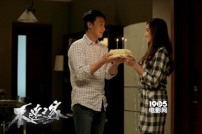 《不速之客》曝耿乐新剧照 变"最恐怖陌生人"