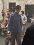 《營救飛虎隊》曝片場照 劉亦菲演寡婦扮相質(zhì)樸