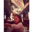 母女變閨蜜！李小璐與小甜馨吃西餐 舉杯對飲