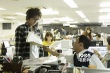 有村架纯变身“披萨打工妹” 奔走牵手藤原龙也