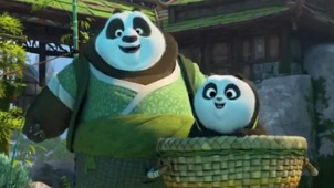《功夫熊猫3》精彩片段 阿宝回归熊猫村萌宠成群