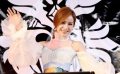 王心凌角色扮演薄紗秀美胸 婚期還要一陣子