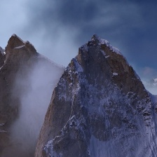 攀登梅鲁峰