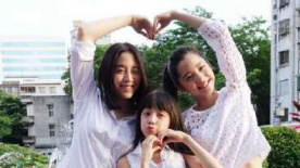 欧阳妮妮被夸瘦暗爽 与娜娜姐妹情深不怕比较