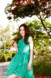 姚笛曝自然唯美寫真 目光如水秀美腿靈動(dòng)脫俗