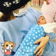 歐弟變超級奶爸 懷抱女兒“喂奶”父女對視溫馨