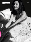 陈妍希拍黑白色系写真尺度大开 美背香肩秀性感
