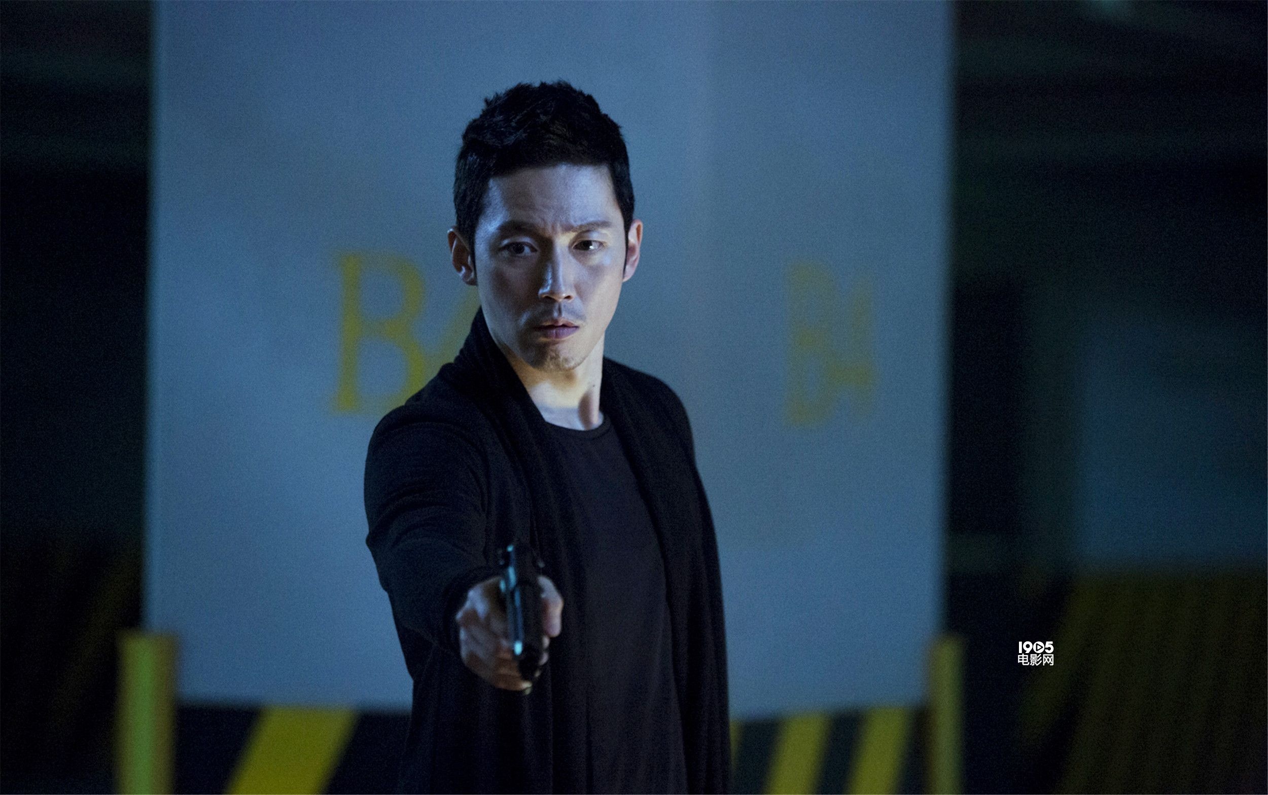 1905电影网讯 12月20日韩国男神张赫将迎来自己的生日,其领衔主演