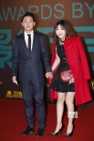 潘粵明、陳祉希攜手亮相紅毯 男帥女美耀眼奪目