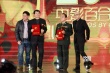 曹保平、方励颁优秀导演奖 高力强、安澜高举奖杯