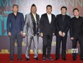 高力強(qiáng)攜《梨園伯樂》劇組走紅毯 李威精神抖擻