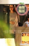 46岁伊能静小腹凸起终怀二胎 台北安胎携夫产检