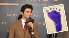 鳳小岳兒子來(lái)報(bào)道 修長(zhǎng)腳丫遺傳老爸好基因