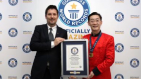 六小龄童获吉尼斯世界纪录 最大规模纪念品称号