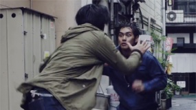 《毀滅寶貝》中文預(yù)告片 欲望與輕狂的青春物語(yǔ)