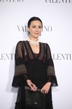 劉嘉玲出席活動談謝霆鋒求婚王菲 張鈞甯顯優(yōu)雅