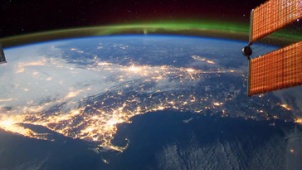 《美丽的星球》中文预告片 太空俯瞰地球景色绝美