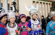 “两会”妇联委员聊电影 为妇女节日送祝福