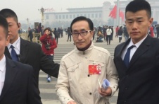 《慈善法（草案）》引热议 慈善公益要有法可依
