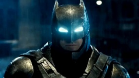 《蝙超大战》国际版预告 超人、蝙蝠侠激烈对决