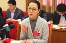 全国人大代表奚美娟两会生活 开阔视野受益匪浅