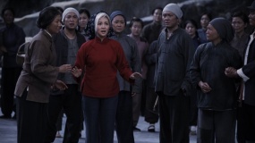 《白毛女》預(yù)告片 白毛仙姑深山吟唱重現(xiàn)經(jīng)典