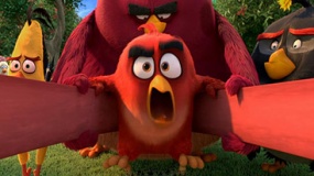 《愤怒的小鸟》官方宣传片 看胖红如何展开反攻
