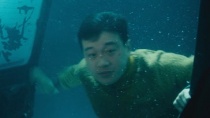 《冰河追凶》花絮 梁家辉佟大为冰雪飙车险坠崖