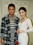 楊怡曬浪漫婚紗照示愛(ài)老公 羅仲謙：謝謝你的愛(ài)