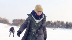 邓家佳变身执着女警 跟班梁家辉“冰河追凶”