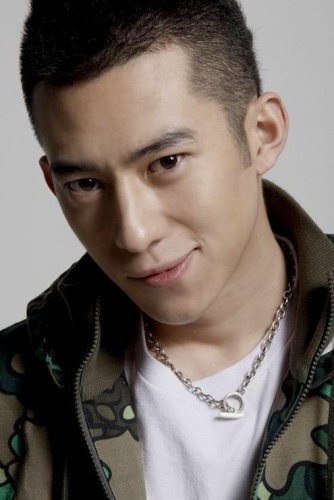 由彭发执导,雷志龙编剧的青春电影《会痛的十七岁》即将于5月中旬正式