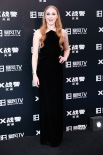 鳳凰女秀美背 霍爾特被曝《天啟》劇組搗蛋鬼