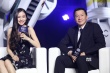 Baby美艷亮相《獨(dú)立日2》紅毯 太空船道具吸睛
