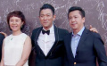 刘德华携《失孤》剧组亮相 称完美男人应好坏兼顾
