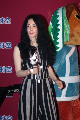 在京举行首映红毯,华谊兄弟董事长兼ceo王中磊,华谊兄弟影业ceo叶宁