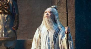 《封神傳奇》李連杰仙風(fēng)道骨 鶴發(fā)白袍領(lǐng)銜眾神