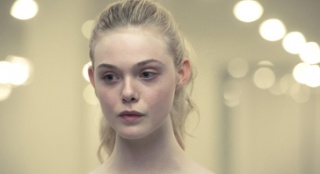 《霓虹惡魔》導(dǎo)演解讀爭(zhēng)議 《超能敢死隊(duì)》首映