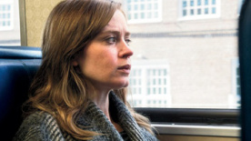 《火车上的女孩》预告 女性视角或成颁奖季热门