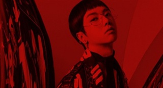 《使徒行者》曝光主题曲MV 华晨宇唱尽卧底悲情